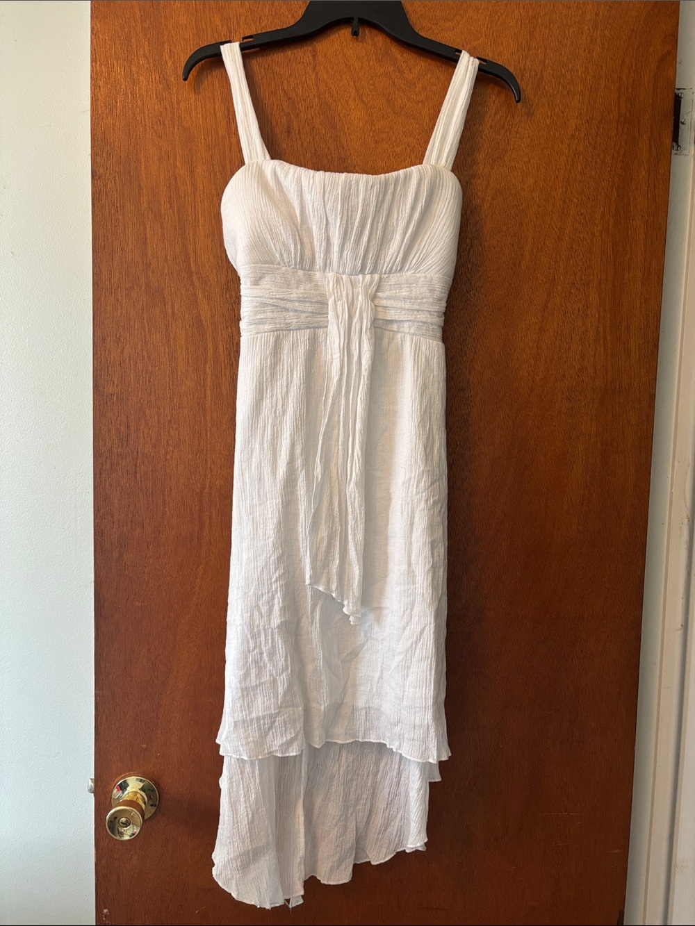 Emerald Sundae Junior Size 7 White Sleeveless High-Low Dress Midi